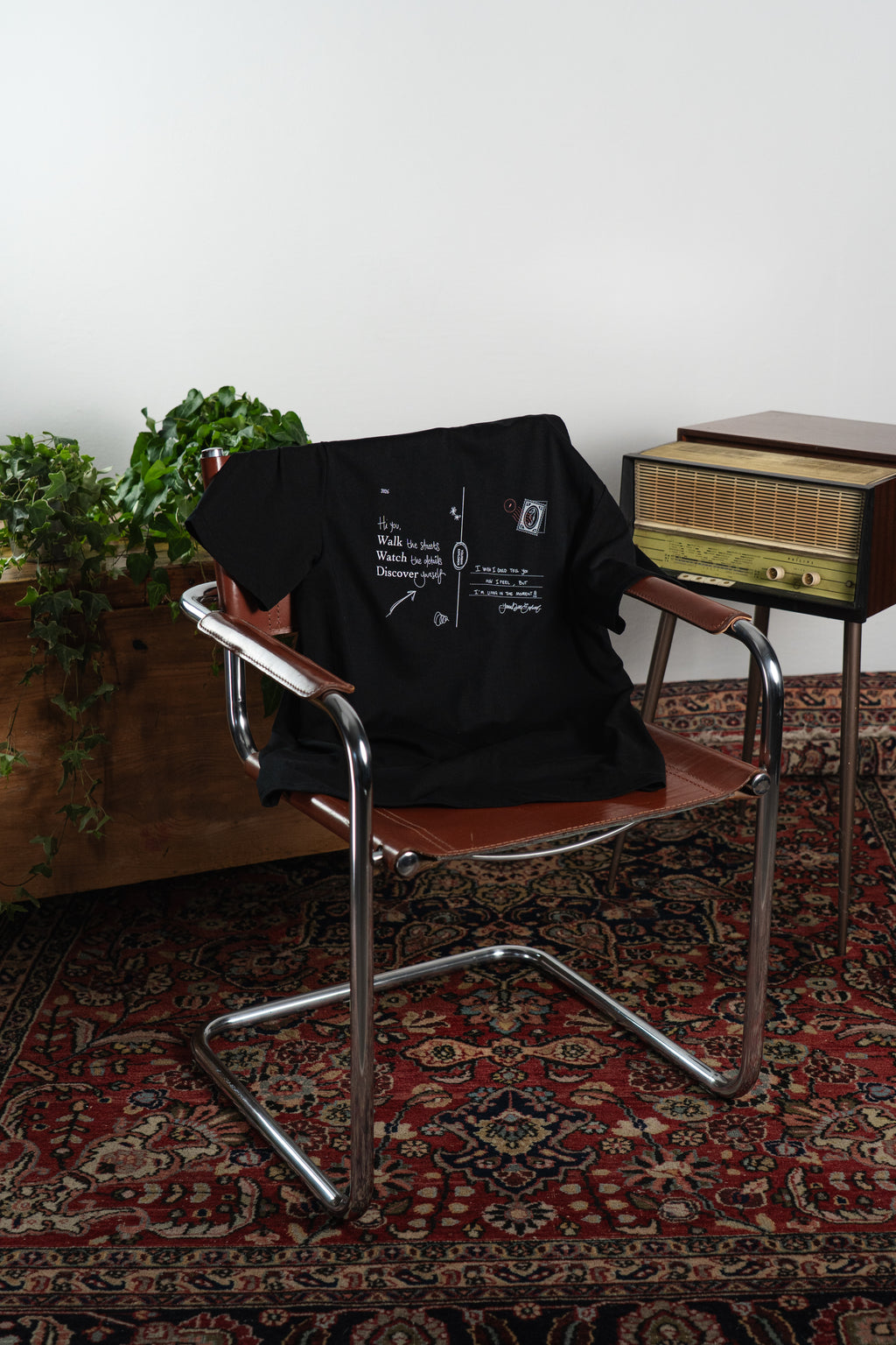 POSTED TEE BLACK