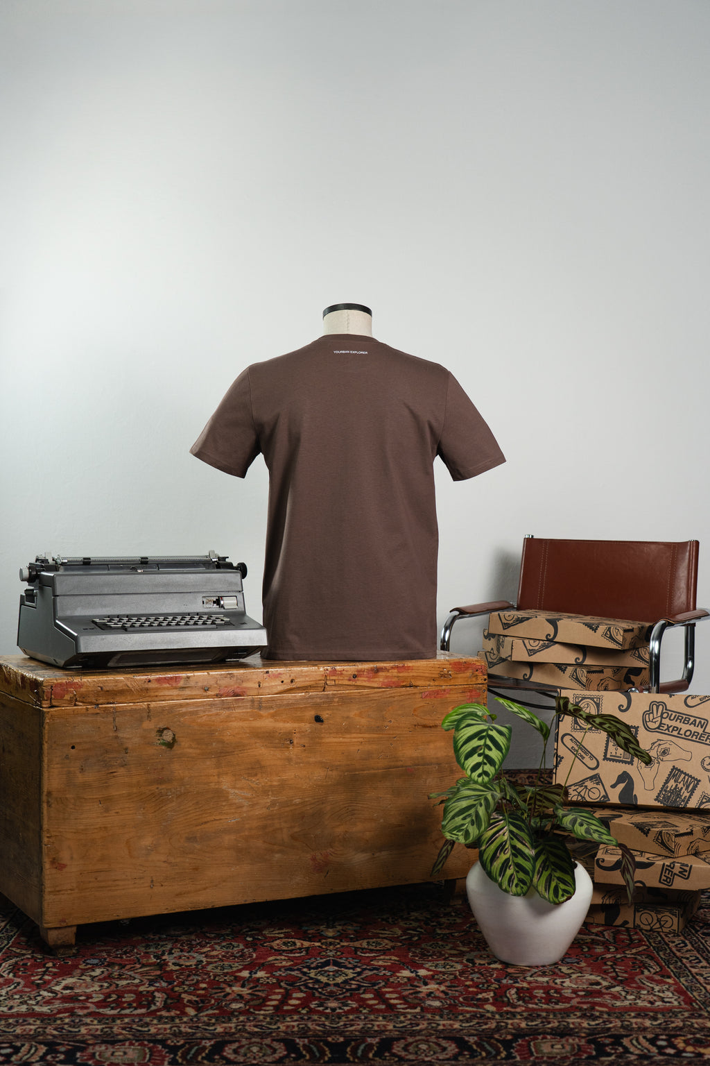 EXPLORER TEE BROWN